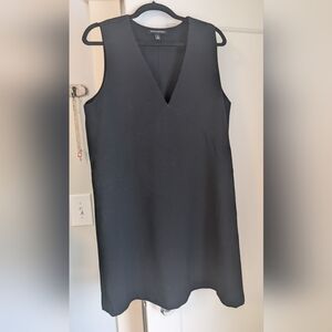 Banana Republic Black Sleeveless shift Dress
